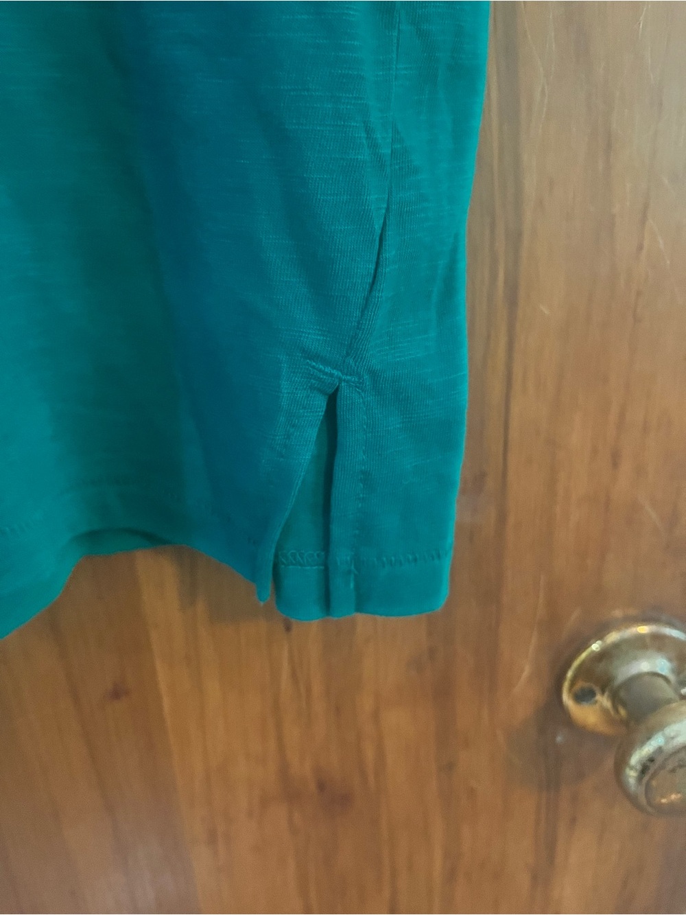 Maurices V-Neck Tee in Emerald Green NWT 1x - Picture 4 of 4